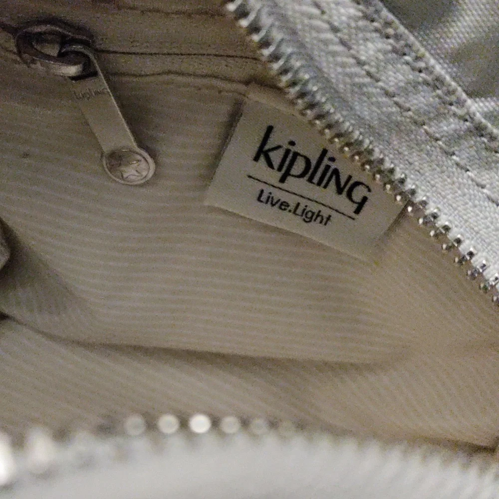 Kipling's "Jesper" Crossbody - Picture 9 of 10